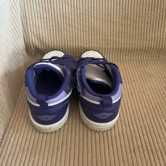 Nike Toddler Shoes size 7C US - Picture 5 of 7